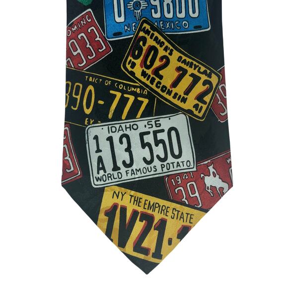 Car License Plates Tie - Picture 4 of 6